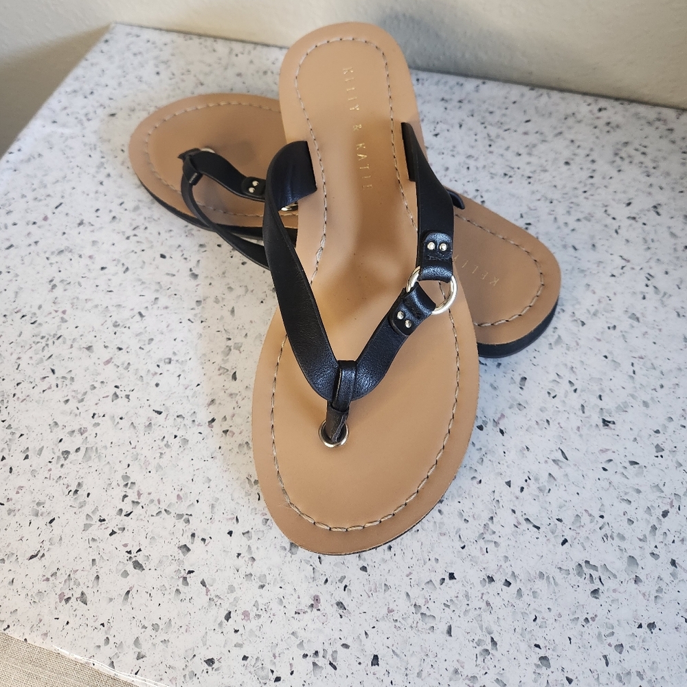 Kelly and Katie womens sandals size 6
